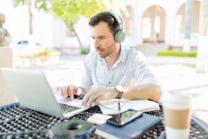 3 communication tips for working with telecommuters