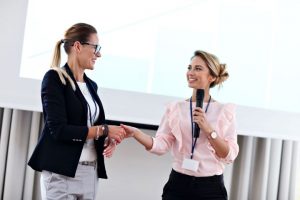 5 tips for a striking speaker introduction